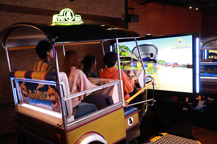 アトラクション「Spicy Taxi」イメージ写真